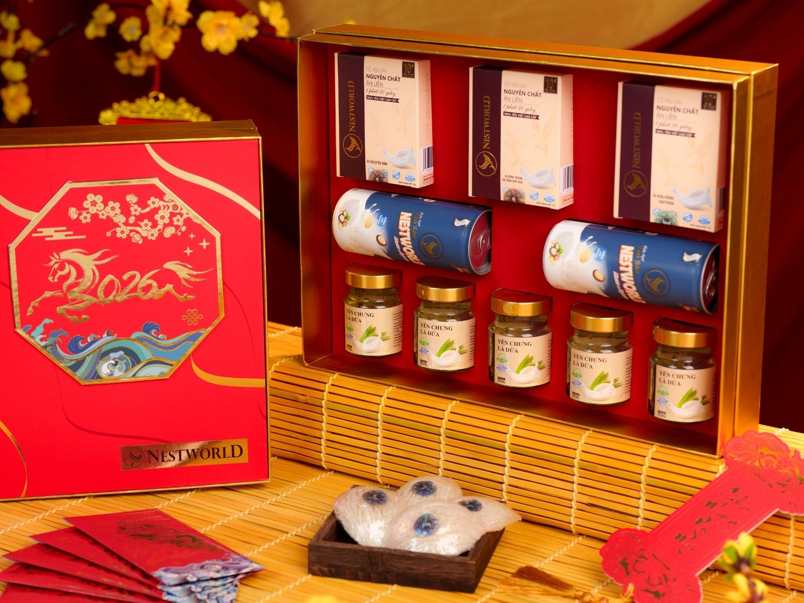 Quà Tết yến sào với thiết kế trang nhã, tinh tế được nhiều khách hàng chọn mua dịp Xuân Bính Ngọ