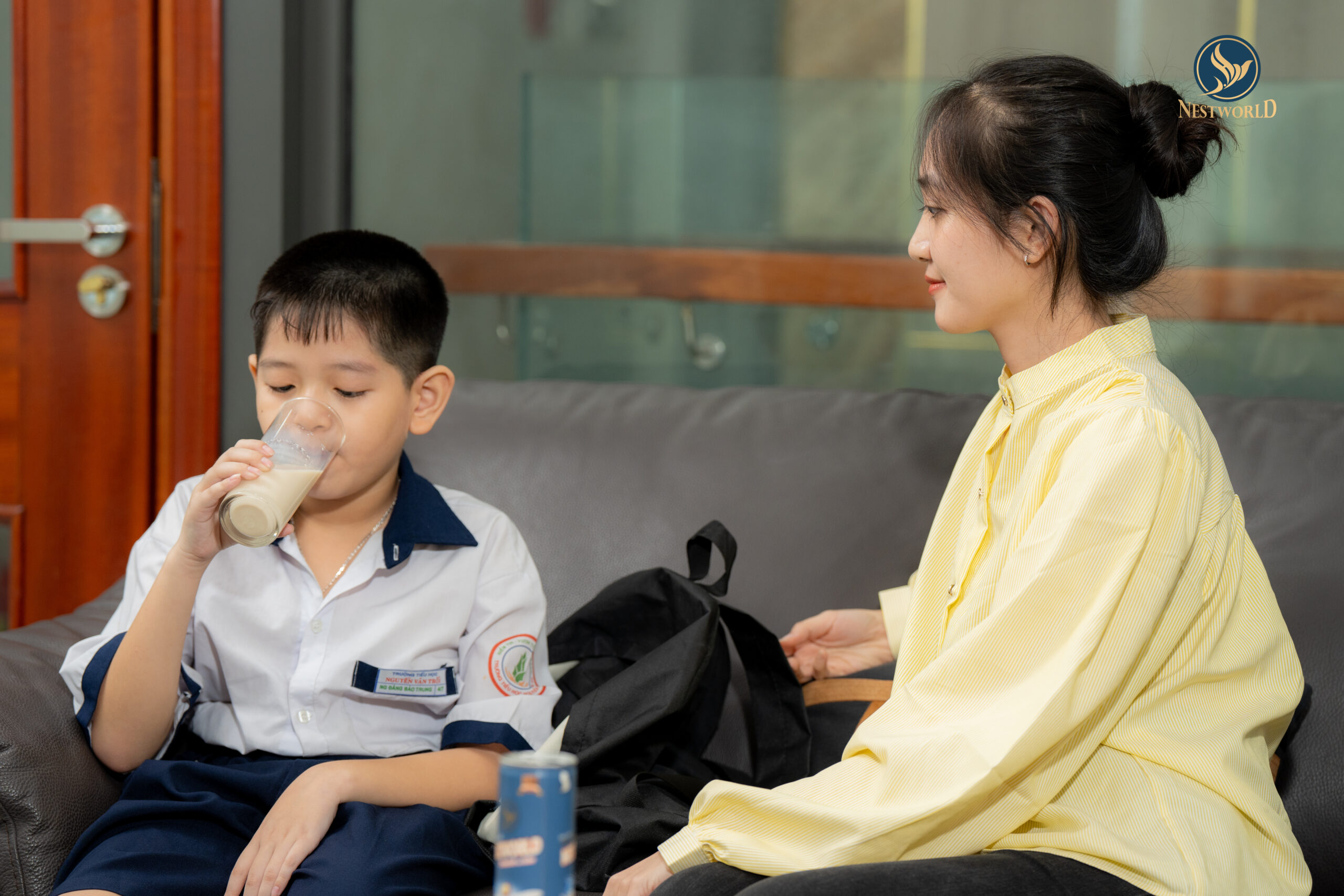 Sữa hạt cao cấp có thêm yến sào