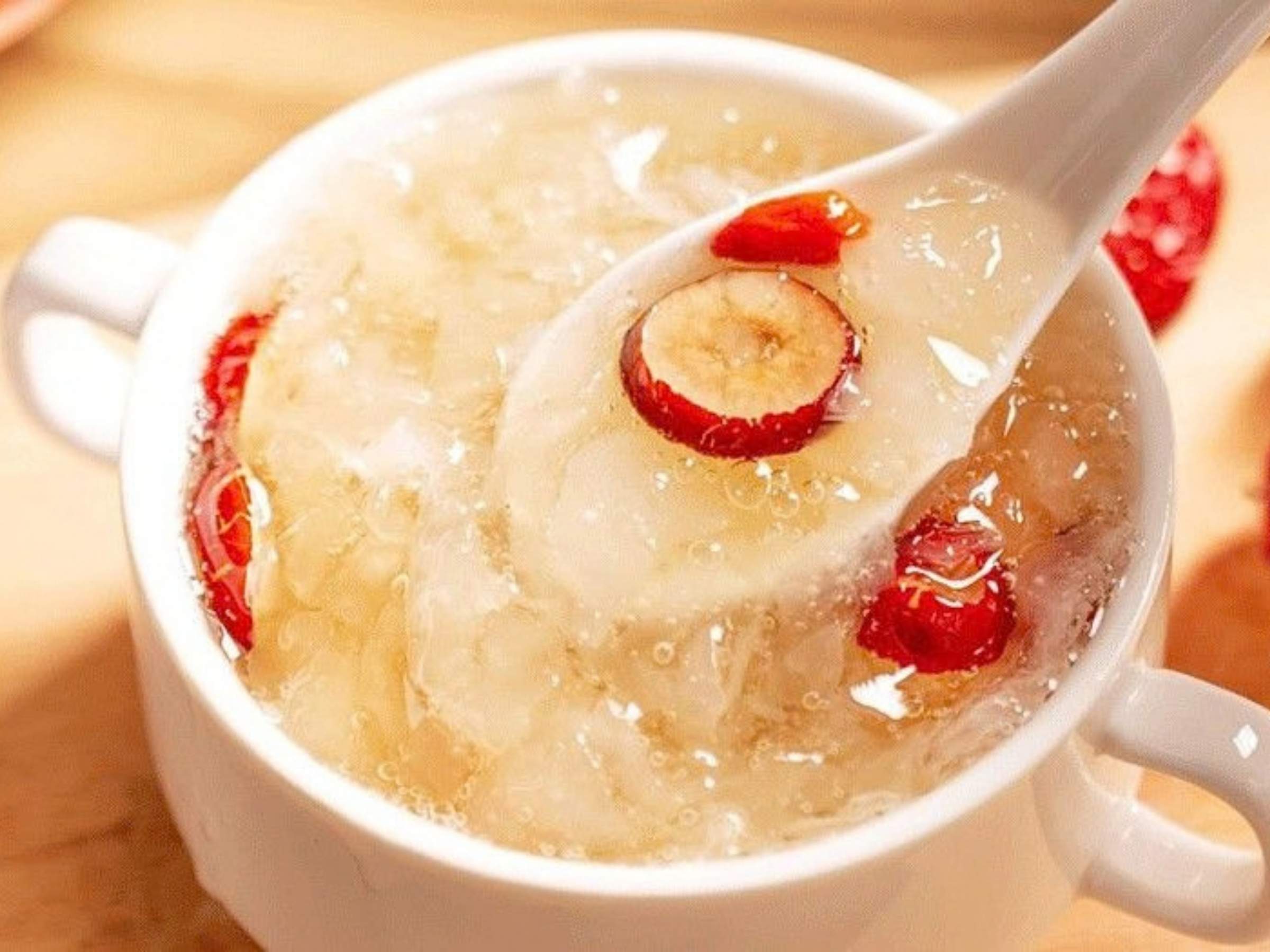 Lợi ích của yến sào đối với mẹ bầu và thời điểm nên sử dụng